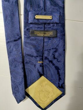 Signature Donald Trump Collection Men's Paisley Tie in Navy Blue